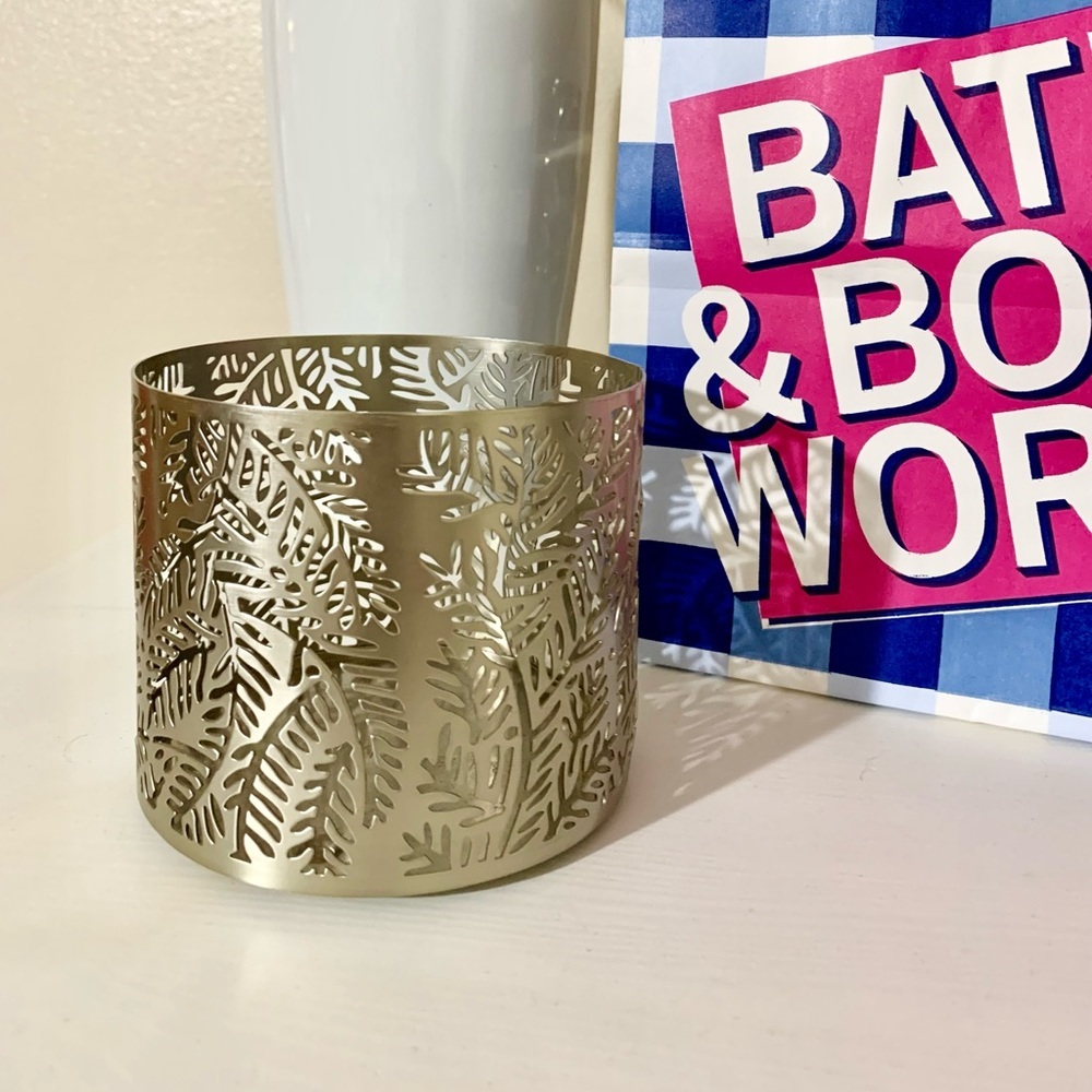 Bath and Body works candle holder